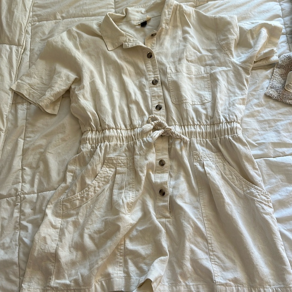 Cream utility romper - Picture 2 of 5